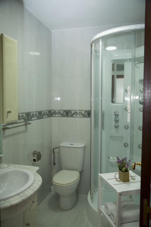 Xavestre Rooms Santiago ซานติอาโก เด กอมโปสเตลา ภายนอก รูปภาพ